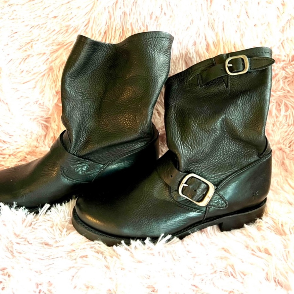 Women’s Frye Veronica Boots. Black. Size 7 1/2.